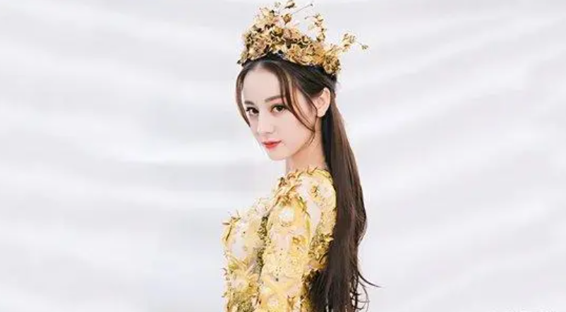 迪丽热巴被评为全球最美女演员 （是真的吗）