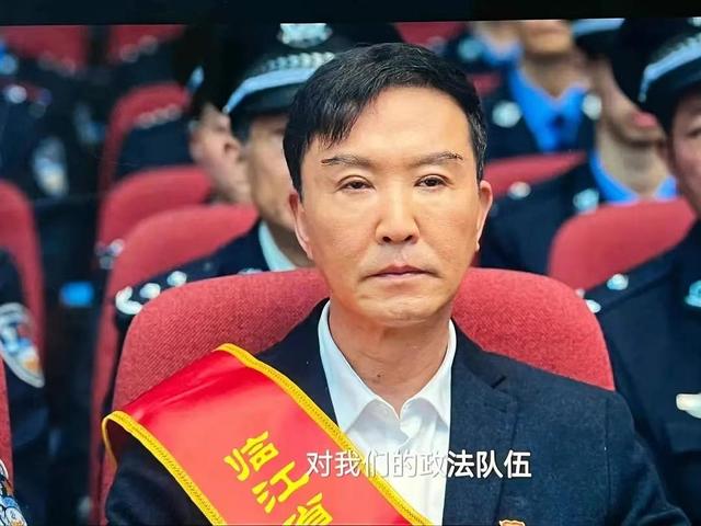 《狂飙》导演称吴刚脸肿并非整容 （是怎么回事）